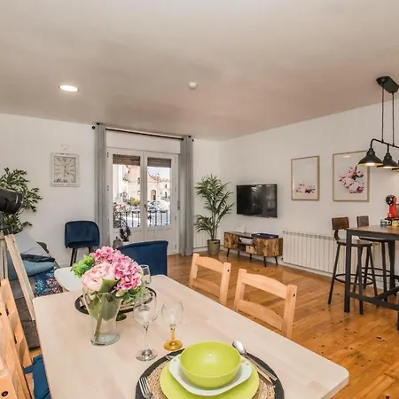 Casa Arrabal Vut Holiday home
